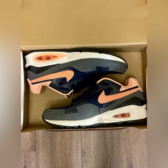 Nike Air Max St - Picture 10 of 11